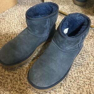 Ugg classic mini navy blue - great used condition - women’s size 7